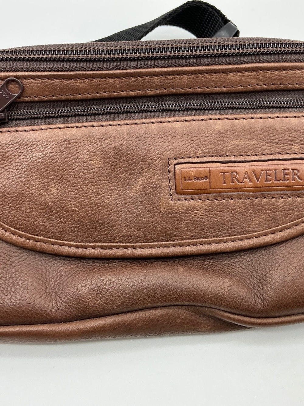 Vintage LL Bean Leather traveler Fanny pack